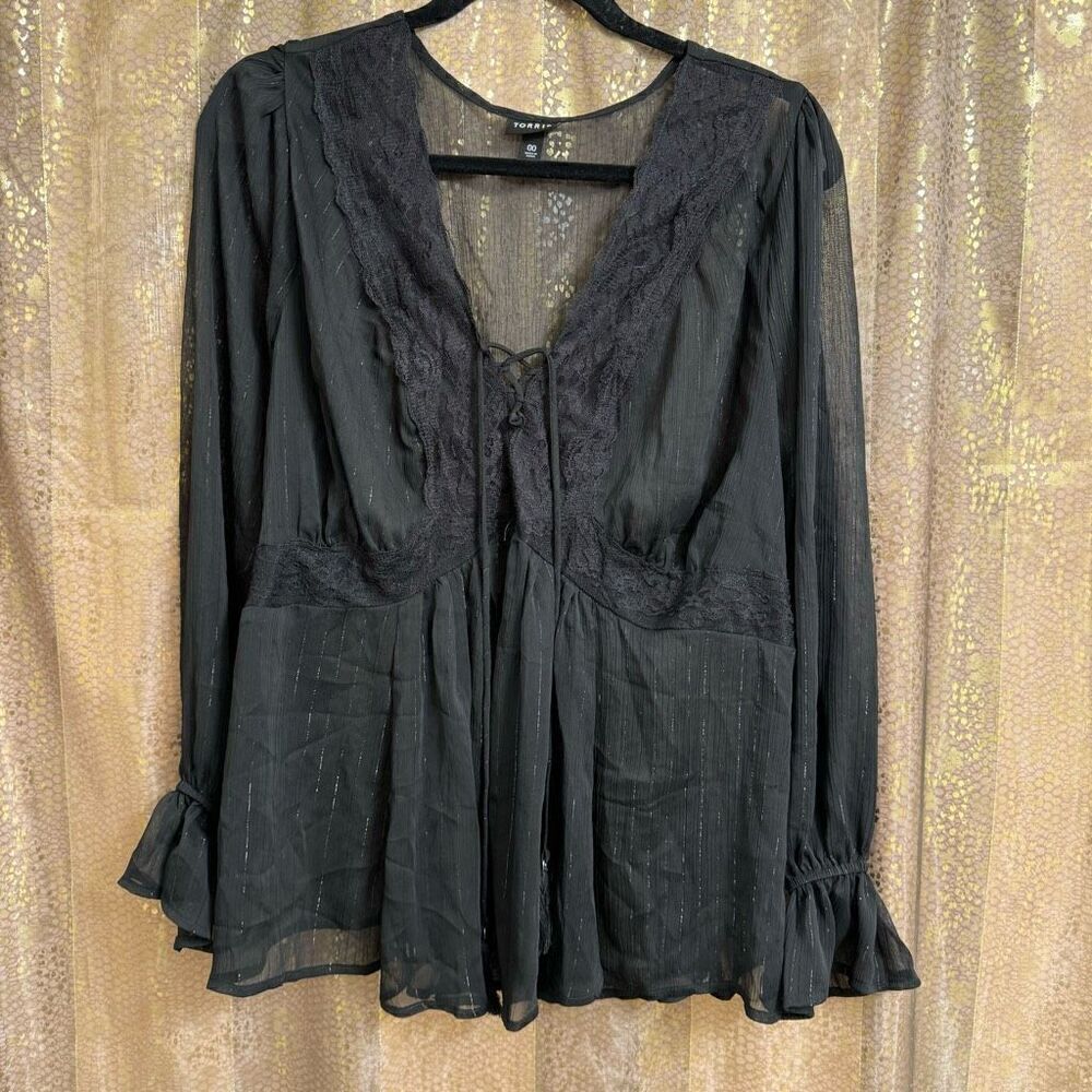 Torrid Black Babydoll Crinkle Lurex Chiffon Crochet Lace-Up Top 00 Medium